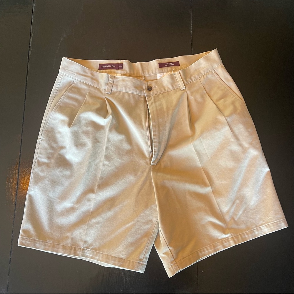 Nordstrom Size 36 Dad / Grandpa Shorts Light Khaki Cooor